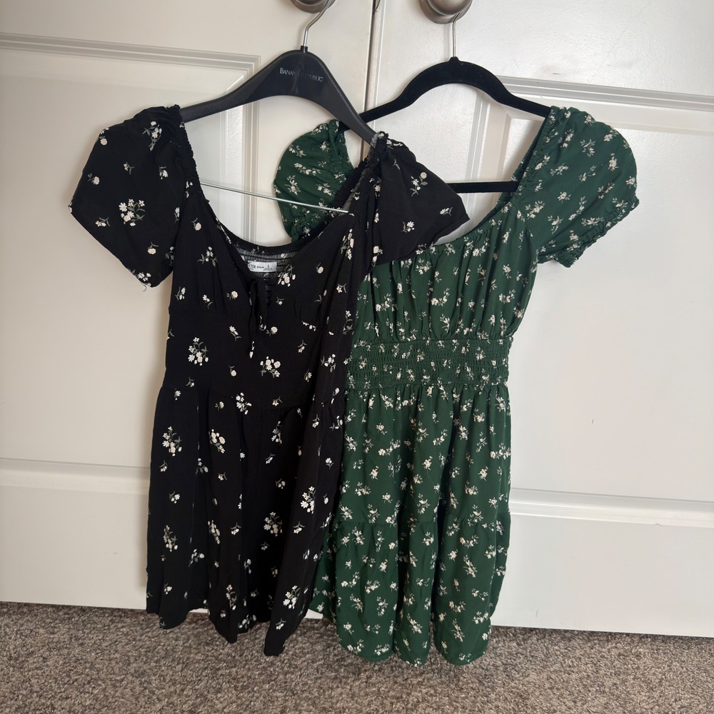 Hollister Floral Mini Dress Bundle Black Green Smocked Puff Sleeve Small 2 Pack